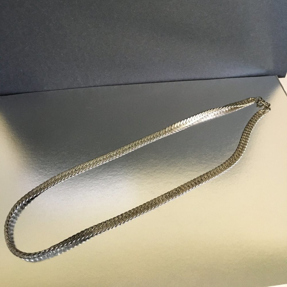 Silver braided necklace